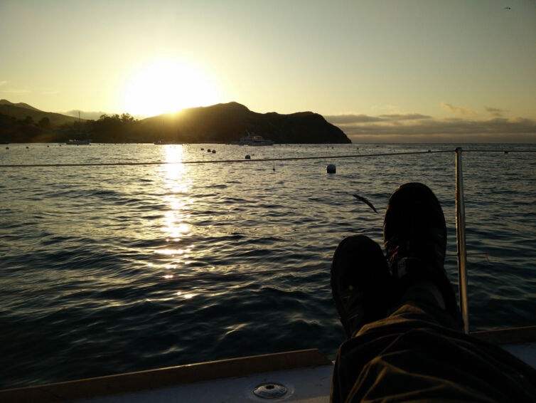 rolly-mooring-emerald-bay-feet-into-sunset