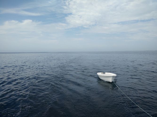 towing-dinghy-pacific-ocean